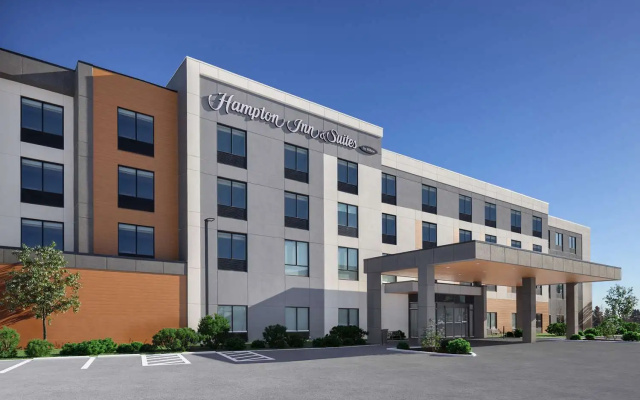 Hampton Inn & Suites by Hilton Orangeville, ON (H)