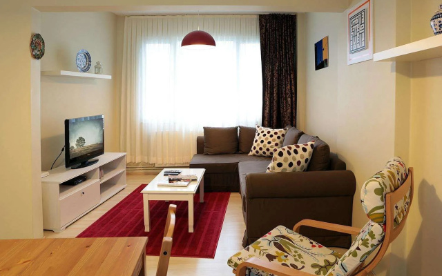 Ekim Apartments