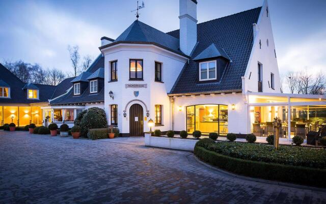 Отель Best Western Premier Hotel Weinebrugge Бельгия, Брюгге - 1 отзыв об отеле, цены и фото номеров - забронировать отель Best Western Premier Hotel Weinebrugge онлайн вид на фасад
