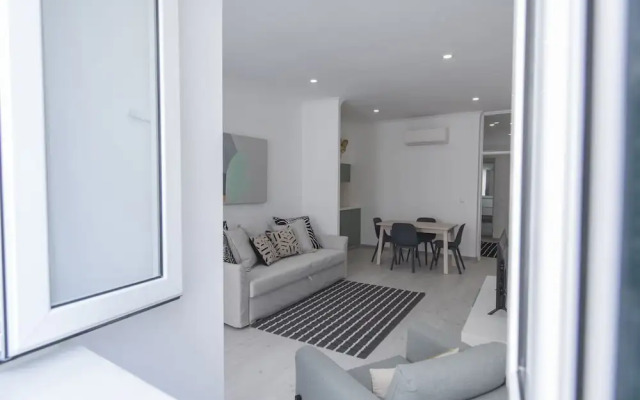 Principe Real Elegant flat with terrace