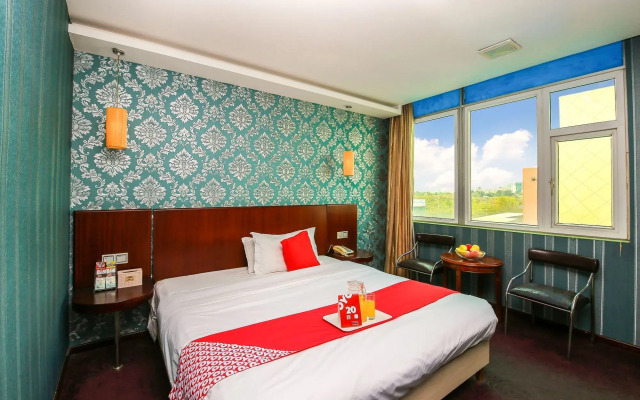 LanTu Hotel (Shenzhen Hongfa World)