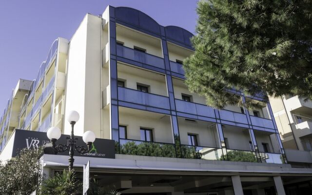 Hotel Villa Rosa Riviera вид на фасад