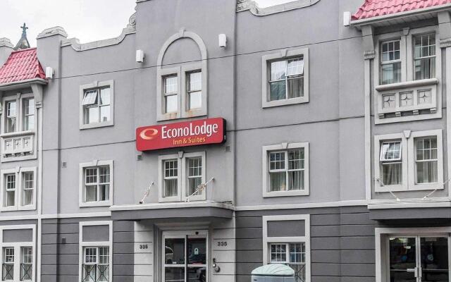 Отель Econo Lodge Inn & Suites Downtown Канада, Торонто - отзывы, цены и фото номеров - забронировать отель Econo Lodge Inn & Suites Downtown онлайн вид на фасад