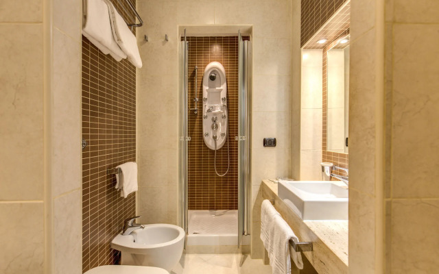 Everest Inn Rome