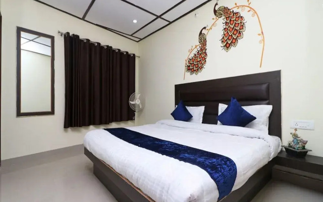 OYO 13673 Home Luxury 1RK Happy Valley