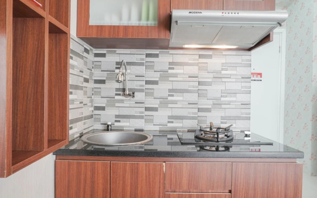 Modern Studio at Green Pramuka City Apartment