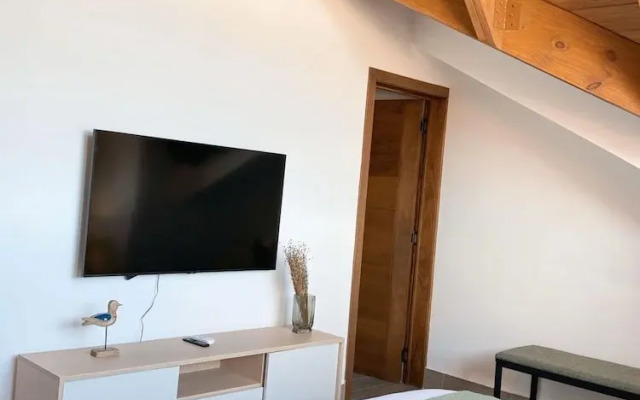 4 Guests 2 Bedrooms Gym and Pool Cap Cana