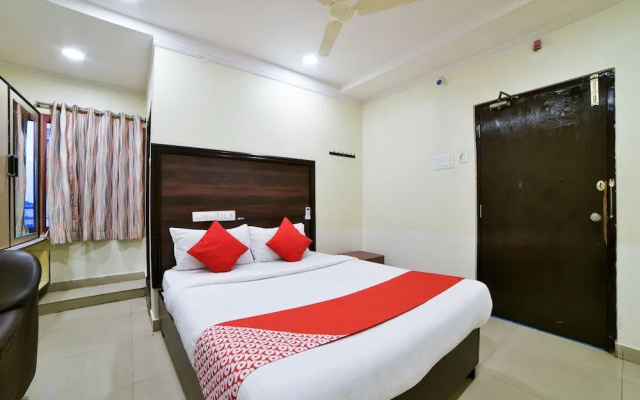 OYO 24288 Surya Teja Residency