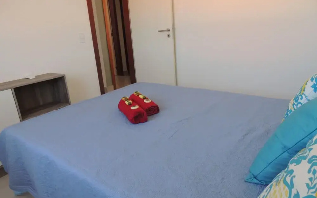 Casa com 3 Quartos em Condomínio Geriba