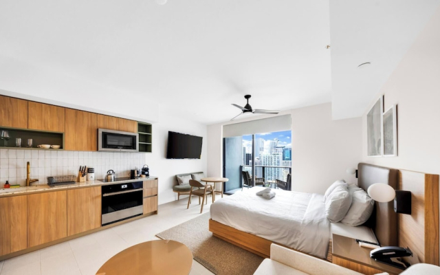 Luxurious Studio in DTW with City Views
