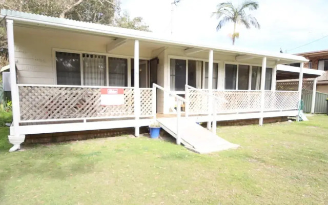 Tea Tree Lodge at Hat Head