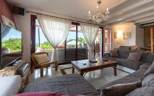 Maria Elena Villas III