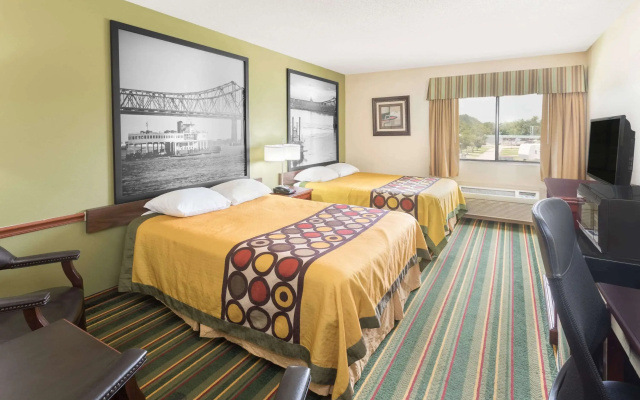 Super 8 by Wyndham Duson Lafayette West Area