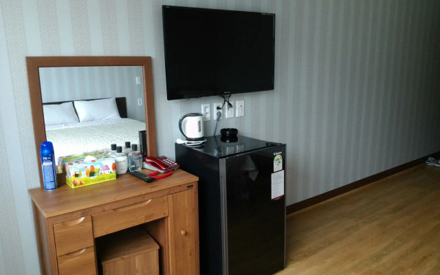 Sungsanpo Sky Hotel