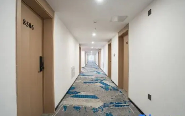 Meiju Apartment (Hezhou Avenue Ailianhu Park)