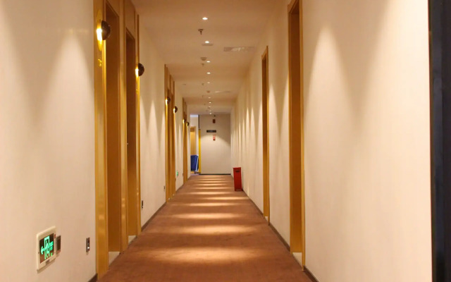 IU Hotels·Shijiazhuang North Youyi Street