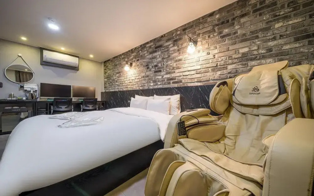 Hotel Yogi
