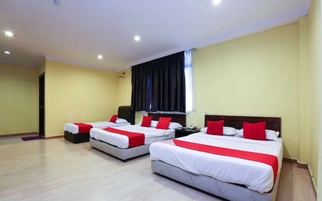 OYO 90098 Goa Inn Hotel