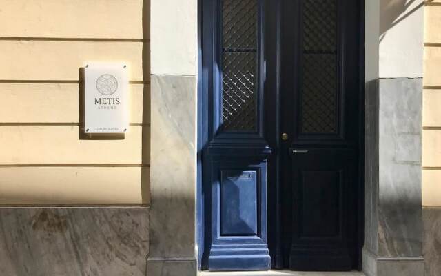 Отель Metis Athens Suites Афины вид на фасад