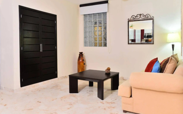 Residencia El Faro by Rentals Your Way