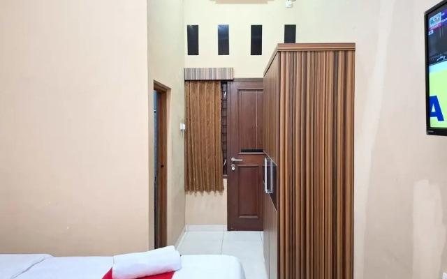 RedDoorz Syariah Near Exit Toll Pekalongan 2