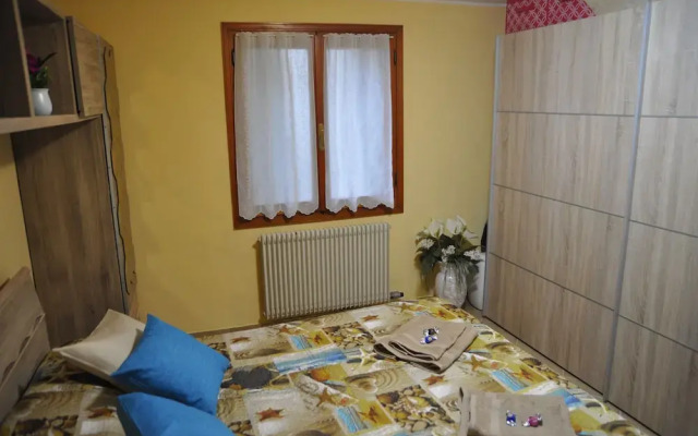 Cheerful Apartment with Cosy Garden