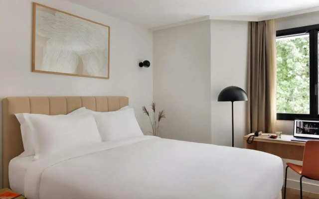 Yvette Hotel Porte de Versailles, Sonder