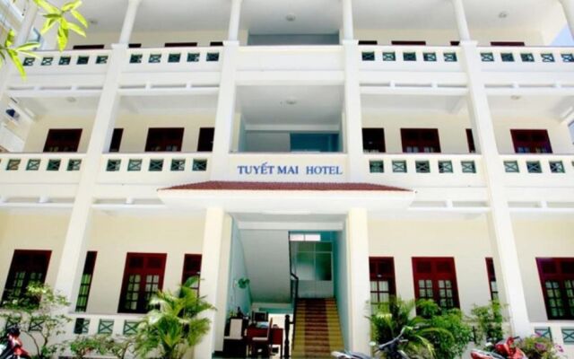 Tuyet Mai Hotel вид на фасад