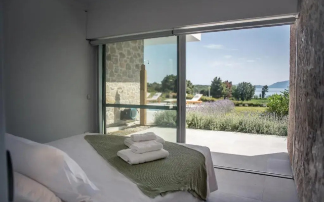 Varko Luxury Suites