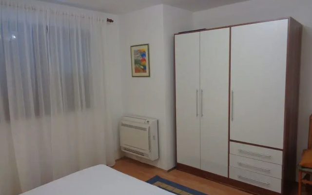 Spacious Bungalow near Sea in Medulin