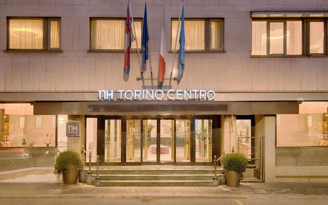 Отель NH Torino Centro вид на фасад