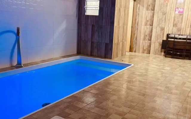 Casa com piscina em Ubatuba!