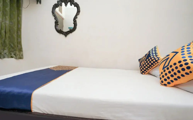 Ratna Backpacker Syariah by OYO Rooms