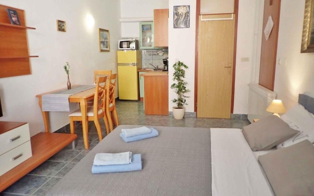 Apartments in Jasenice 41709