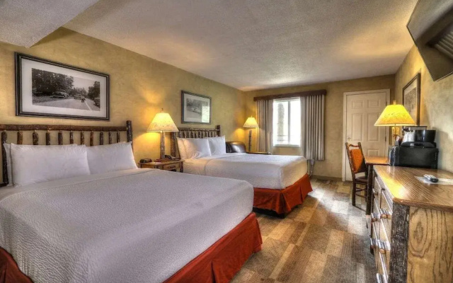 Oak Tree Lodge
