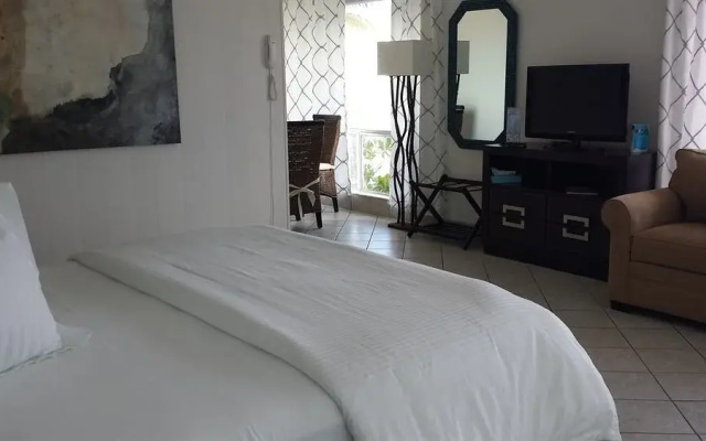 Captains Quarters Resort