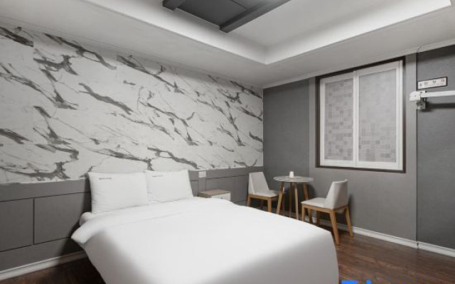 Yeosu Hotel Manhattan