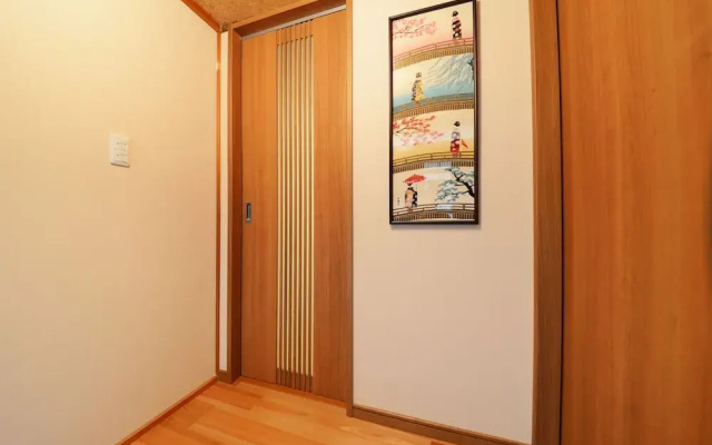 Japanese Modern Townhouse In Gion