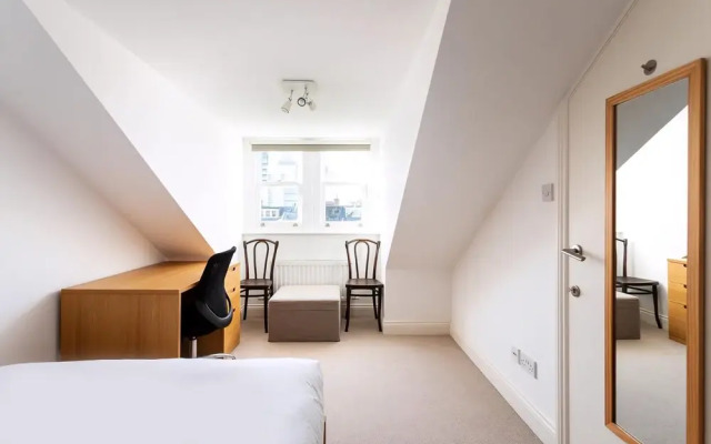 Spacious Apartment Near Portobello Road