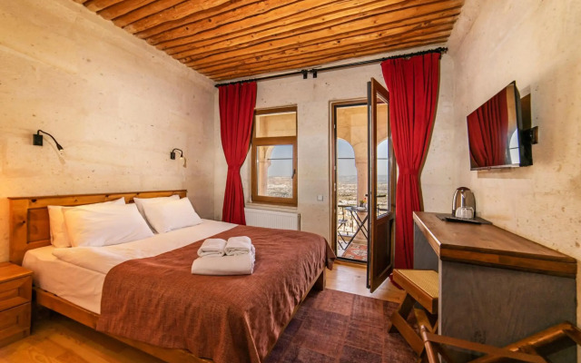 Alice in Cappadocia