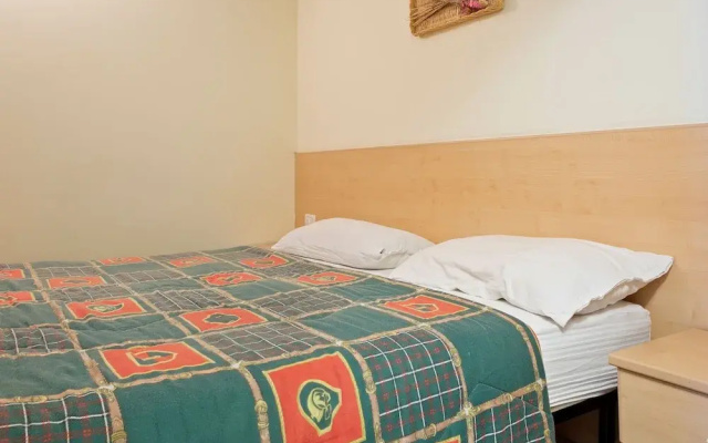 Decent Holiday Home in Mezzana With Garage