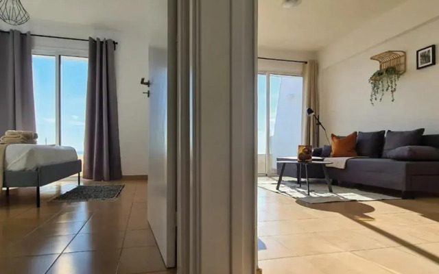 Phaedrus Living: Seaview Luxury flat Paphinia 204