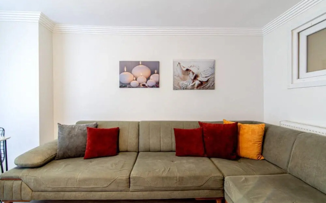 Cozy Flat Close to Various Malls in Kagithane