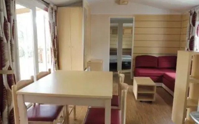 Mobile Home bois dormant