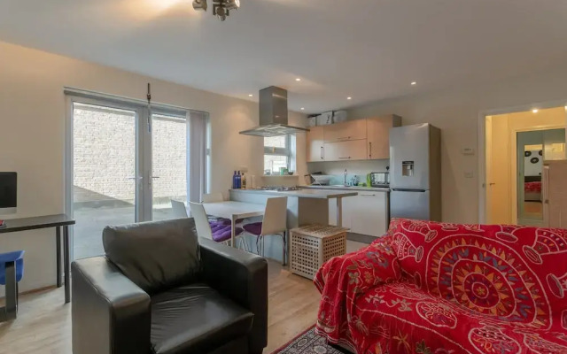 Modern 1 Bedroom Flat in Heart of East London