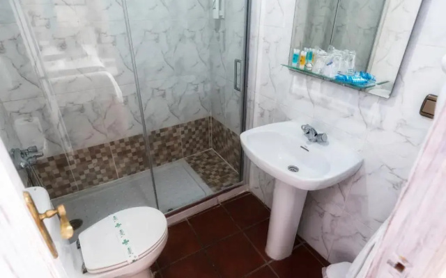 Hotel Las Palmeras by Vivere Stays