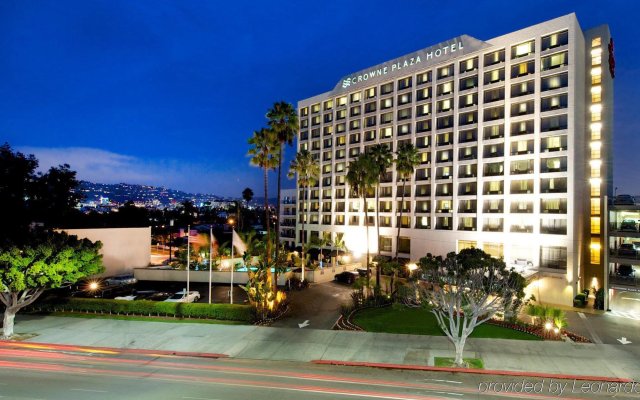 Отель Beverly Hills Marriott США, Лос-Анджелес - отзывы, цены и фото номеров - забронировать отель Beverly Hills Marriott онлайн вид на фасад