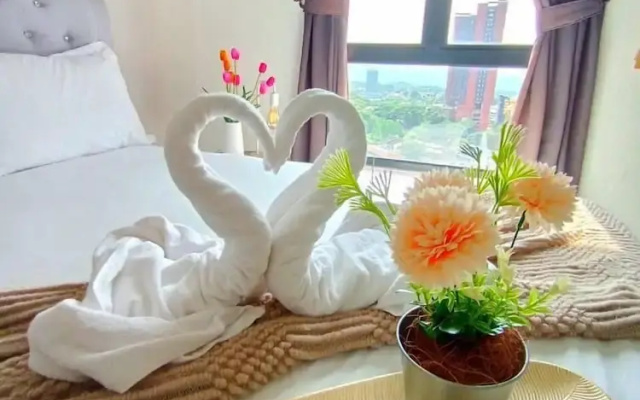 The Horizon Ipoh Dual L12 by Grab A Stay