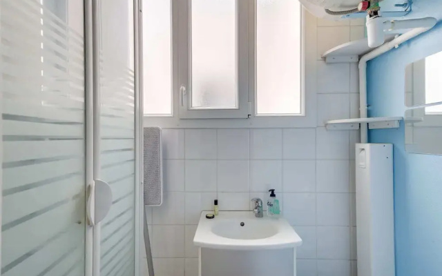 Apartment Near Père Lachaise for 3 People