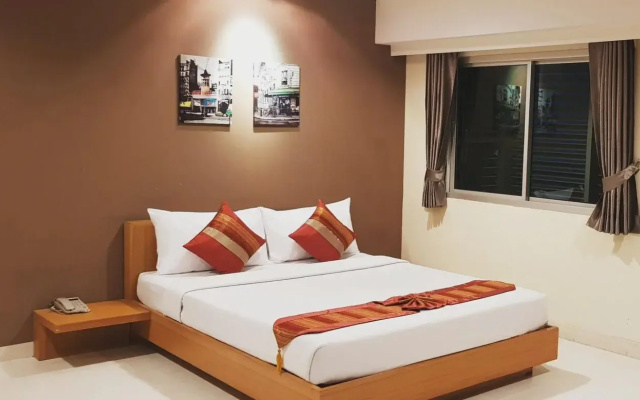Sena house Paholyothin30